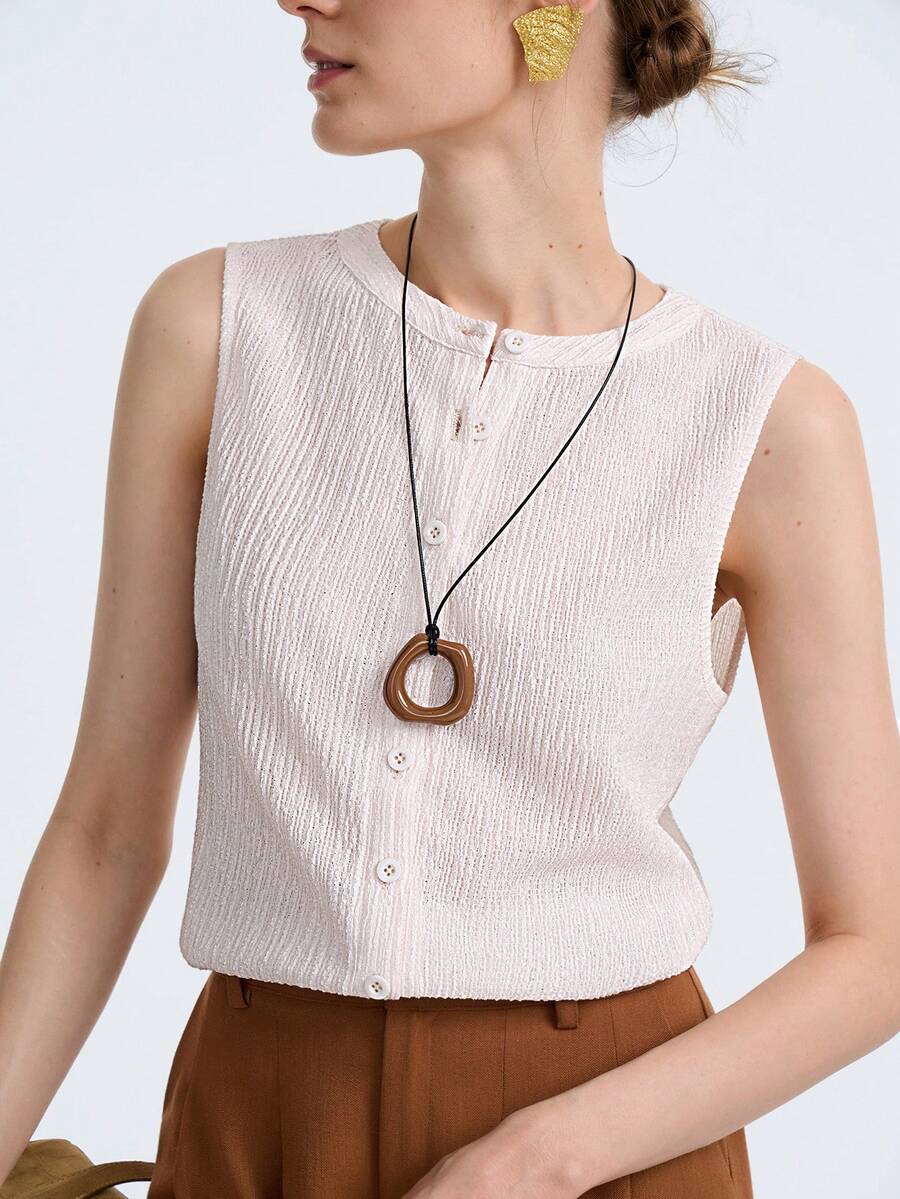 Aalyst Damen Sommer Ausflug, Date, Neujahr, Valentinstag, Ostern, Muttertag, Musikfestival, Naher Osten, Hochzeit, Sophisticated, Modisch, Elegant, Vintage, Casual, Minimalistisch, Pendeln, Romantisch, Urlaub ärmellose strukturierte Jacquard Rundhals Knopfleiste Figurbetontes Tank Top, Milchig Weiß - Beige - Übersicht 1