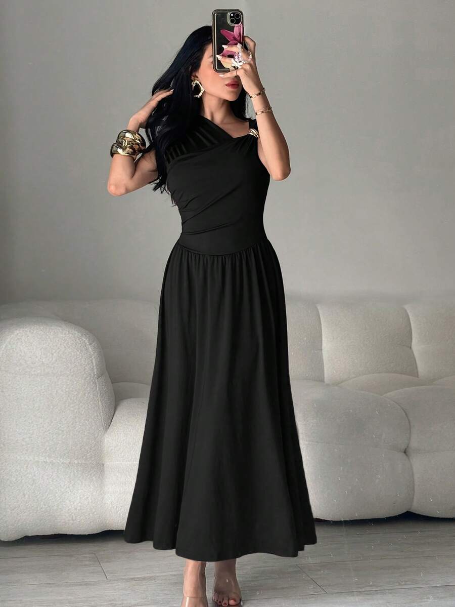 Modelyn 春夏休闲优雅通勤、日常约会、生日派对、办公室着装、闺蜜小聚、轻盈晚礼服、单肩露肩金属扣装饰伞裙、中长裙、A字裙、无袖棕色针织女式中长连衣裙、黑色连衣裙、正式女装 - 黑色 - 查看 1