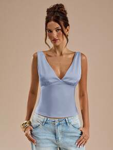 SHEIN BAE 黄色缎面蕾丝拼接吊带背心，适合度假、海滩、音乐节、早午餐、婚礼宾客、伴娘等场合穿着。 - 霧霾藍 - 查看 3