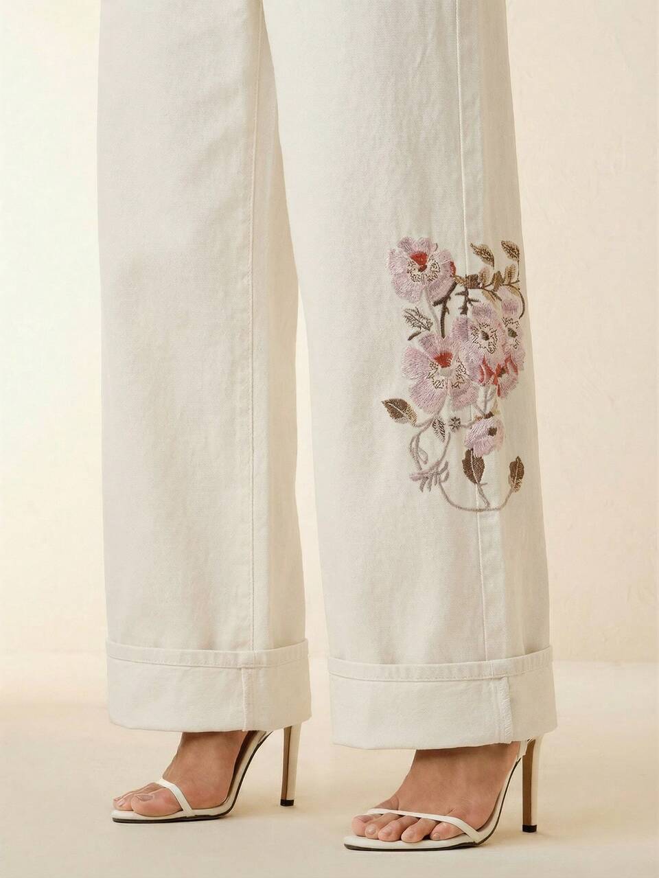 Anewsta Women's New Arrival High-End Elegant Valentine's Day Delicate Embroidered Blue Denim Straight Leg Pants