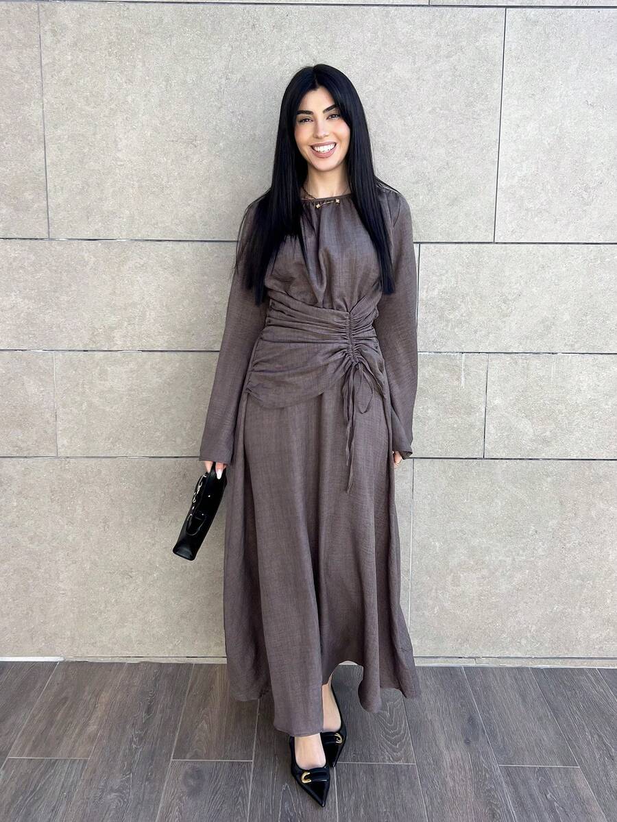 Hitanina 女式纯色船领喇叭袖褶饰腰时尚长裙 - 咖啡棕 - 查看 1