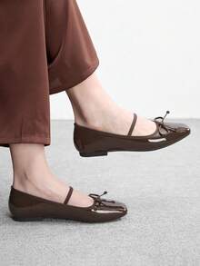 CUCCOO BIZCHIC 女士休闲纯色蝴蝶结装饰百搭平底乐福鞋，圣诞节必备 - 棕色1 - 查看 4