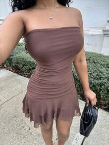 Alexandranx 纯黄色奶油色褶饰紧身荷叶边下摆迷你连衣裙，可爱夏装，早午餐连衣裙，黄色连衣裙 - 咖啡棕 - 查看 6