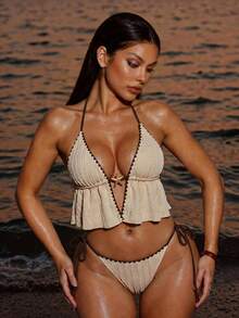 Swim SXY 2026 Ensemble de tankini 2 pièces pour femmes, tenue de plage pour vacances. Élégant, romantique et sexy. Tissu bohème à texture ondulée. Garniture en tricot de luxe minimaliste bicolore. Décoration de bouton en métal délicat en forme d'étoile de mer. Ourlet volant naturel. Coupe affinante. Nœud papillon réglable. Doublure de bonnet amovible. Col ras-du-cou. 2 pièces pour la plage. - Kaki - Voir 3