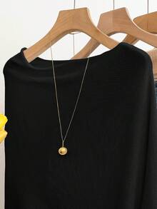 GlowEve 女士休闲宽松度假风白色披肩斗篷毛衣，适合春夏穿着 - 黑色 - 查看 5