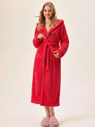 EURMUSE Halat lung cu glugă și curea, cu detalii brodate PLUS pentru femei