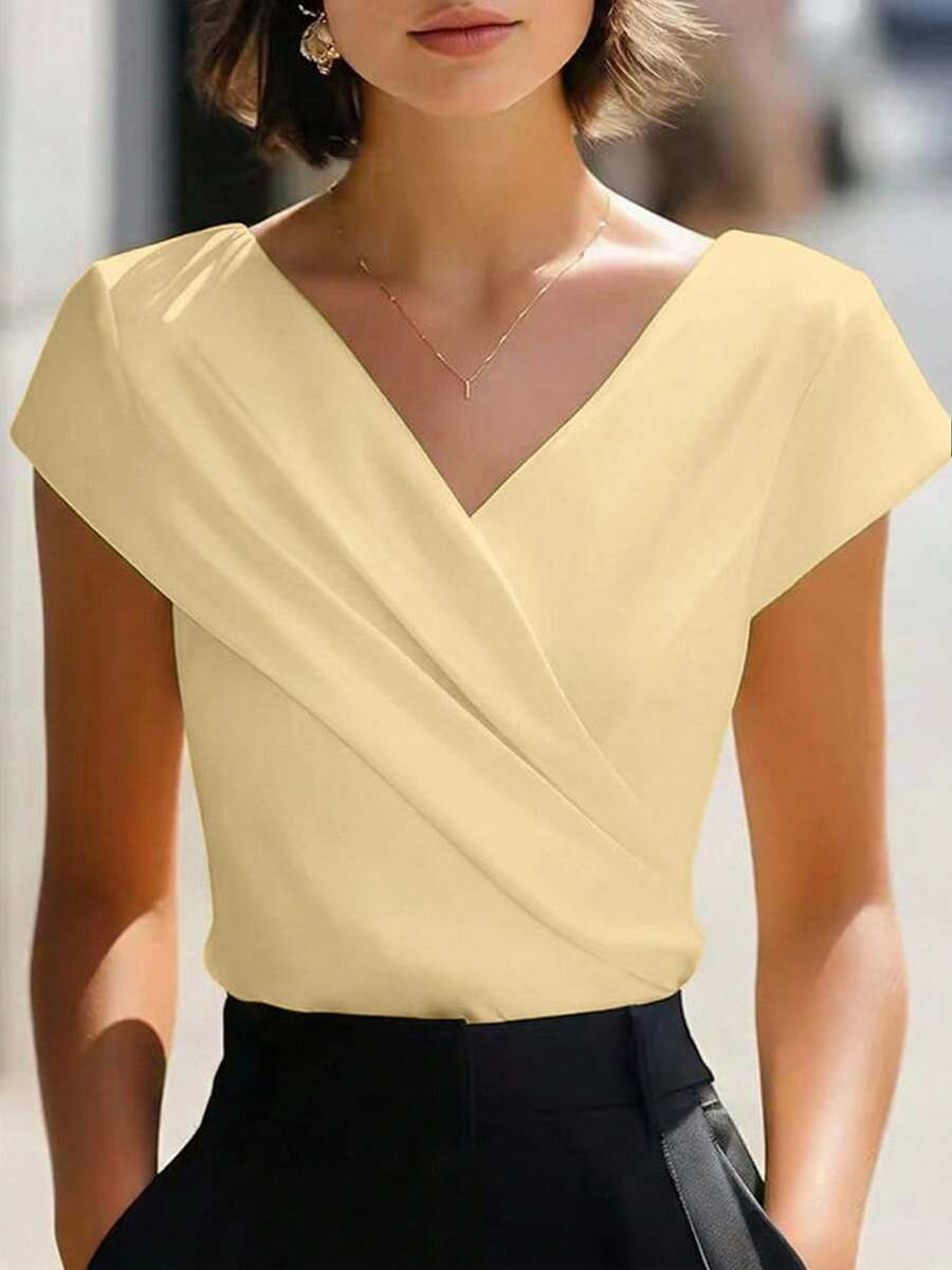 Balvessa Áo thun nữ cổ chữ V màu trơn thanh lịch, kiểu dáng chéo. - Màu vàng - Xem 1