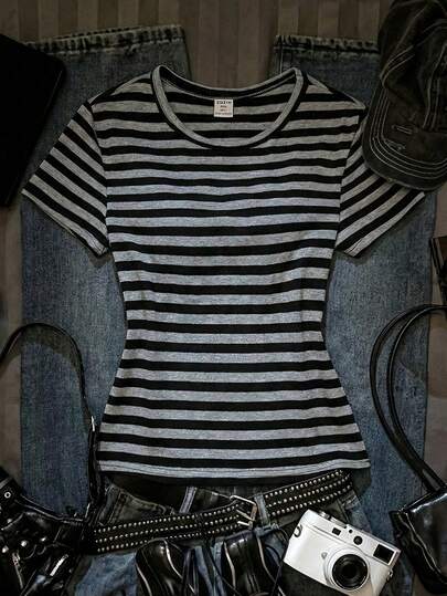 Tween Girls Black & Gray Striped Crew Neck Short Sleeve Fitted Cropped T-Shirt