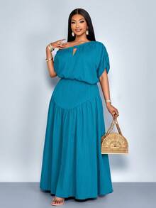 SOLERSUN Plus Size Women's Elegant Summer Sky Blue Slant Shoulder Pleated Maxi Dress - Teal Blue - View 4