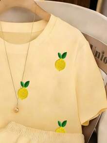 Resyla 2pcs Women Embroidered Casual T-Shirt And Shorts Set - Apricot - View 3