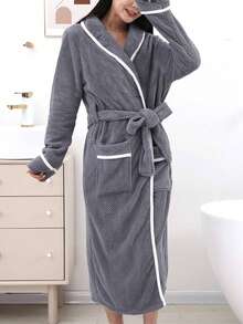 1 buah Jubah Mandi Lembut Kasual untuk Wanita dengan Trim Kontras dan Hem Panjang, Pakaian Santai Musim Panas, Pakaian Rumah Ringan, Dekorasi Kamar Mandi Pernikahan - Light Grey - View 8