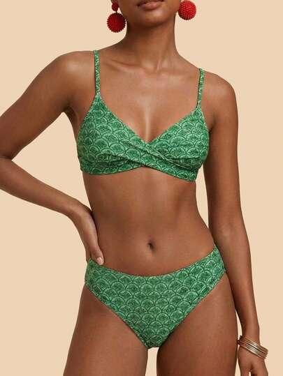 Travachic Women's Green Rule Print Swimsuit Set,Casual,Vacation,Vacation Outfits Women,Vacation,Summer Holiday Outfits ,Holiday Outfits For Women,Holiday,Vacation Outfits For Women,Vacation Dress,Elegant,Going Out,Party,Beach,Beach Outfits For Women,Beach Outfit,Beach Outfit For Women,Summer,Summer Clothes,Ummer Holiday Outfits,Flower,Graphic,Carmaval,Carnival,Tropical Vacation, Bohemian Outfits, Ibiza Outfits, Western Style
