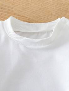 SHEIN Baby Boy White T-Shirt Paired With Denim Overalls, Suitable For Outdoor Play In Spring/Summer - Grey - View 5