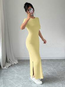 Rafferiza Đầm maxi nữ cổ chữ V xẻ tà màu trơn tay ngắn. - Vàng nhạt - Xem 5