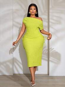 SOLERSUN Plus Size Women's Sage Green Elegant Summer Dress, Textured Asymmetrical Neckline Drawstring Pleats Mid-Length Wedding Guest Bridesmaid Dress - Green - View 3