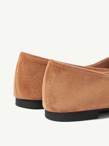 CUCCOO CHICEST 女士休闲结饰街头时尚别致平底鞋 - 駝色 - 查看 8