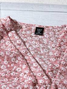 SHEIN Clasi Curve 大码女式日常休闲度假粉色V领小短袖碎花宽松衬衫，夏季女装，度假女装，夏季女装，外出上衣，可爱夏季上衣，春季女装 - 粉色 - 查看 5