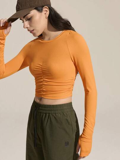 Exploreva Women's Solid Color Round Neck Long Sleeve Pleated Slim Fit Outdoor T-Shirt