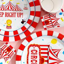 嘉年华马戏团一次性餐盘、餐巾纸和杯子套装，可供 20 位客人使用。这款一次性派对套装（包括餐盘、餐巾纸和杯子）非常适合生日派对、婚礼和家庭野餐。 - 查看 6