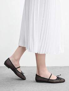 CUCCOO BIZCHIC Giày lười nữ đế bằng màu trơn, trang trí nơ, kiểu dáng thường ngày, đa năng, thích hợp cho mùa Giáng sinh và mùa xuân. - Màu đen 1 - Xem 5