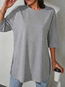 Camiseta de algodón liso con bajo dividido y hombros caídos - Gris Claro - Ver 3