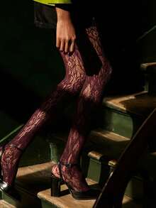 lacRébo 黑色性感复古蕾丝连裤袜 - 酒紅色 - 查看 5