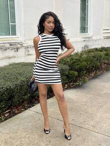 Alexandranx 條紋無袖修身迷你連衣裙 - 黑與白 - 查看 4