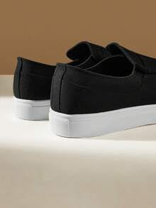 CUCCOO EASI Men's Fashion Simple And Comfortable Slip-On Casual Sports Shoes Board Shoes Non-Slip Students Four-Season Versatile Style Casual Student Sports Shoes Board Shoes - Black - View 4