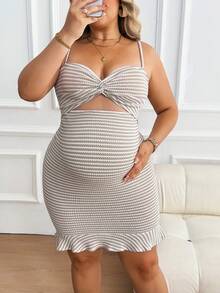 SHEIN 孕妇加大码条纹扭结镂空性感吊带连衣裙 - 杏色 - 查看 7