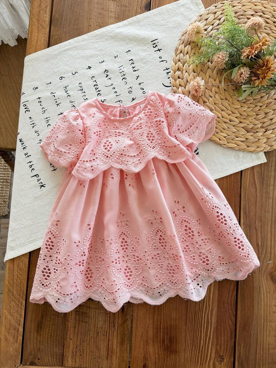 LMoss Kids 女嬰編織刺繡荷葉邊休閒洋裝 - 粉色 - 查看 1