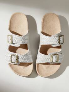 Solecia Women's Buckle Design Casual Fashionable Flat Sandals - Silver - View 3