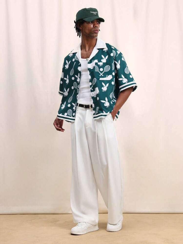 PLAYBOY X SUMWON 남성 그린 테니스 리조트 셔츠 반팔 버튼 다운 칼라 여름 휴가 해변 그래픽 프린트 AOP 캐주얼