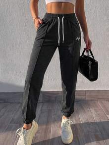 RueChic Letter Embroidery Drawstring Waist Sweatpants - Black - View 4