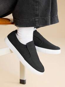 CUCCOO EASI Men's Fashion Simple And Comfortable Slip-On Casual Sports Shoes Board Shoes Non-Slip Students Four-Season Versatile Style Casual Student Sports Shoes Board Shoes - Black - View 1