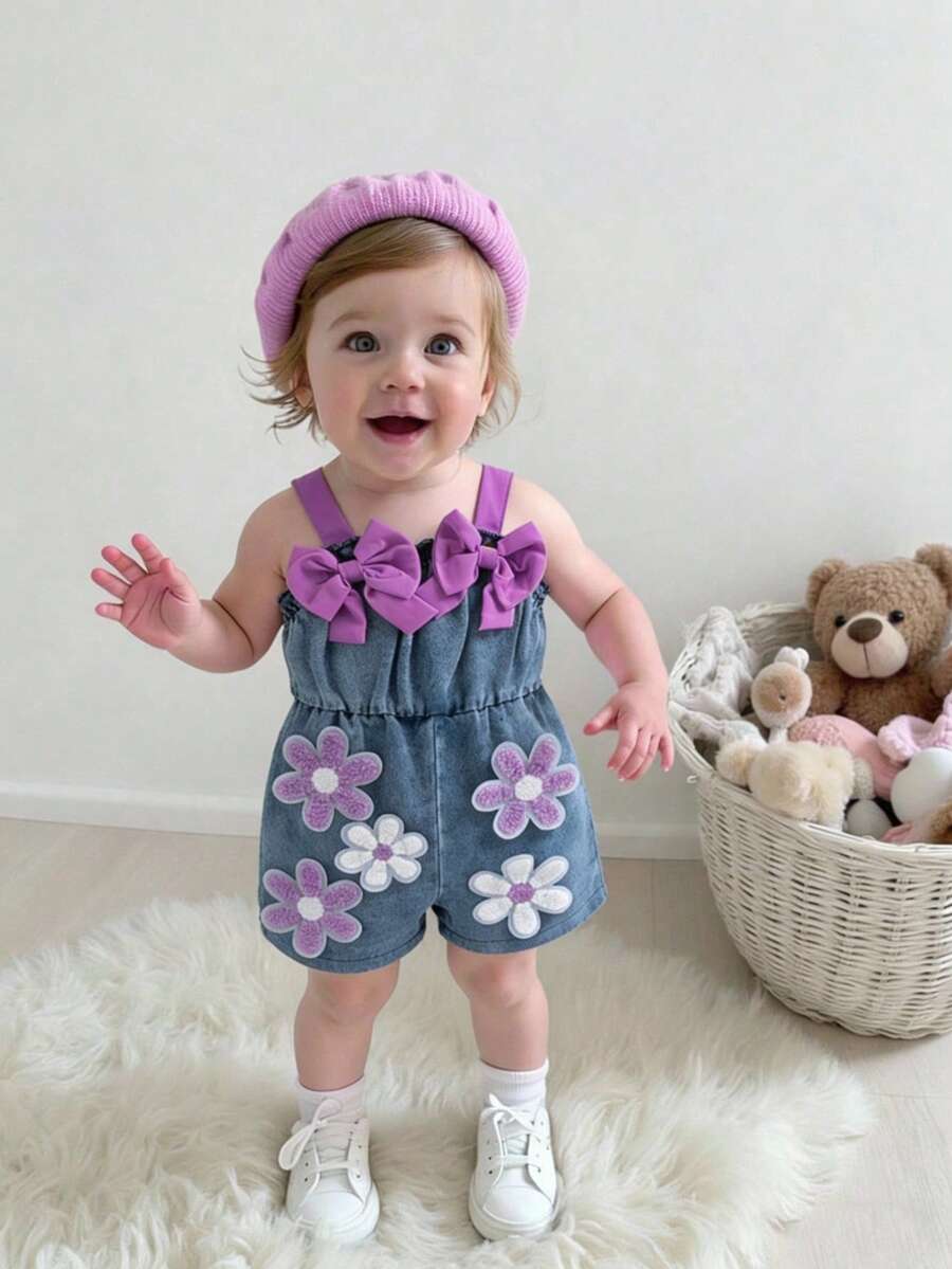 SHEIN Pelele de bebé niña azul con bordado floral, tirantes de contraste y decoración de lazo - Azul - Ver 1