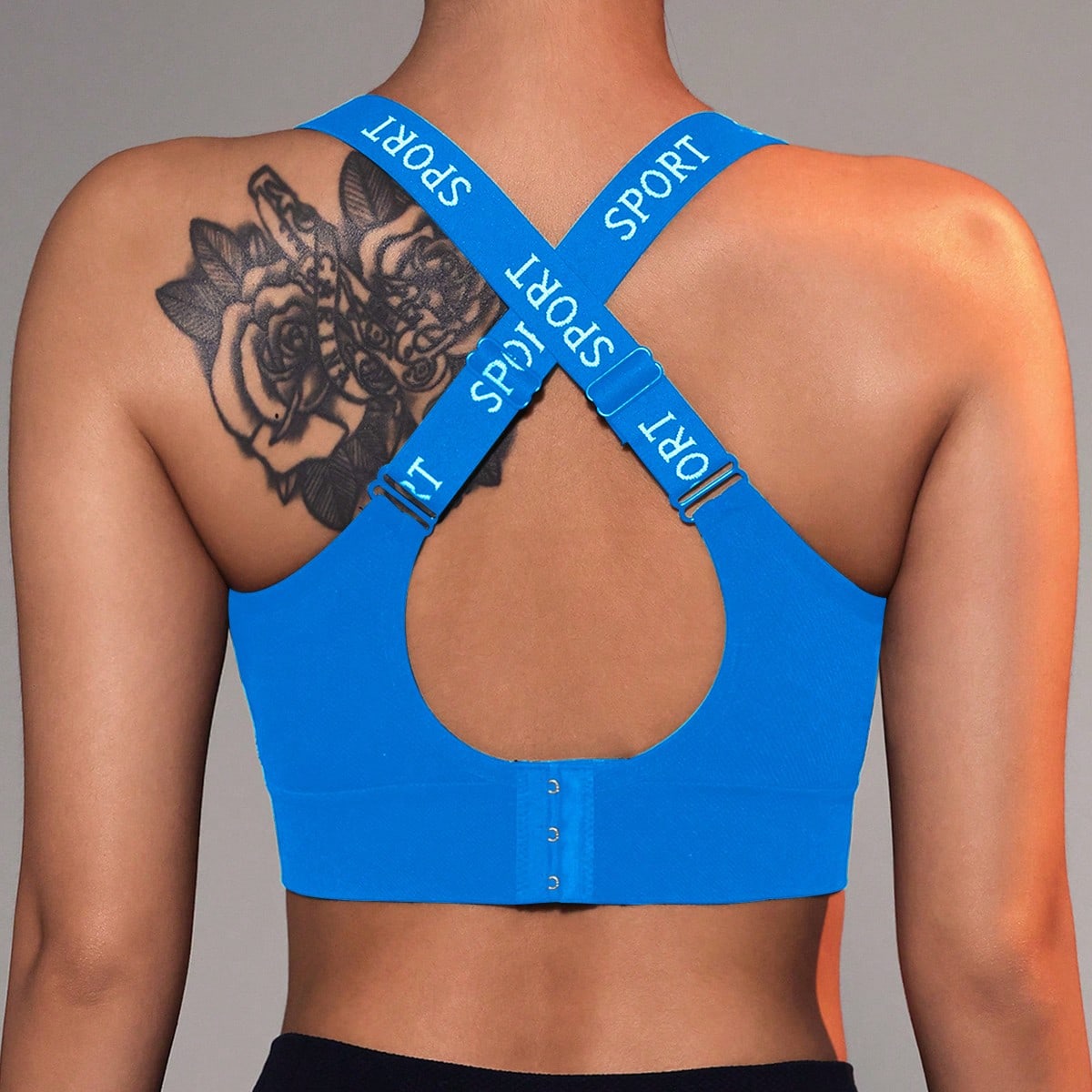 Sujetador deportivo de uso diario con estampado de letras y espalda cruzada para mujeres