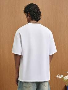 TOKVUE 男士休闲时尚度假短袖T恤，圆领针织衫，简约空白款，法式乡村风情，浪漫文艺，3D刺绣，简约法式，文艺范儿，修身剪裁，低调实用，日常通勤，度假商务出行，主题活动，节日礼物，男友礼物 - 白色 - 查看 3