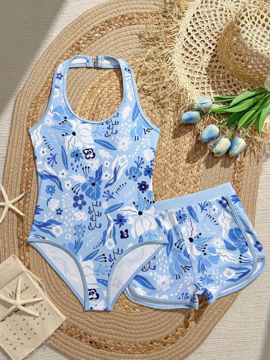 SHEIN Tween Mädchen Einteiler Badeanzug, süßer blauer Blumen-, Blatt-, Punktdruck, Strickstoff, verstellbarer Träger, einfarbige Shorts, 2 Stücke modisches, lässiges, elegantes Outfit, geeignet für Schwimmen, Sommerurlaub, Strand, Pool, Feierlichkeiten - Babyblau - Übersicht 1