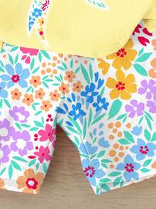 SHEIN Bộ đồ bé gái dễ thương, ngọt ngào với nơ cài kiểu vũ công ba lê, họa tiết hoa nhí, màu vàng, áo thun cổ tròn tay ngắn và quần legging, thích hợp mặc hàng ngày mùa xuân/hè, đồ đôi cho chị em, đi nghỉ mát, phong cách Y2K, màu hồng, thời trang hàng ngày thoải mái cho trẻ em, bộ đồ cho trẻ em, trang phục mùa hè AU, màu hồng, Blossom Vogue, phong cách mới mùa thu, thời trang trở lại trường học, thời trang giá cả phải chăng, trang phục cuối tuần JP, trang phục mùa hè AU, phong cách ngọt ngào - Nhiều màu - Xem 5