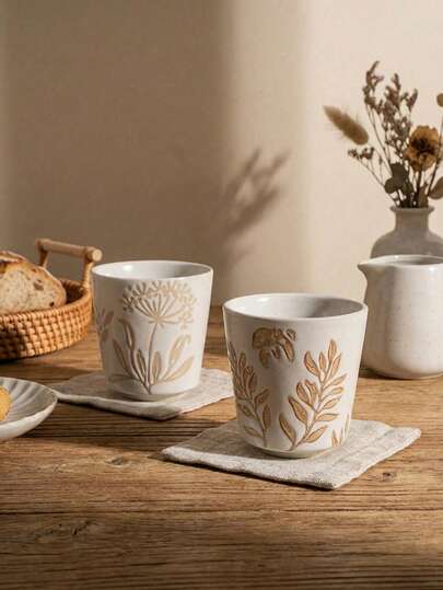 Cirelle Cốc cà phê trang nhã với họa tiết lá cây dập nổi - Cốc sứ dùng cho trà, ca cao và sữa, hoàn hảo cho những buổi họp mặt gia đình và là món quà ý nghĩa.