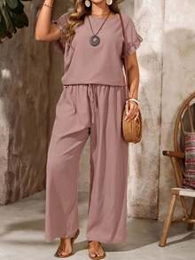 EMERY ROSE Bộ đồ nữ cỡ lớn gồm áo tay cánh hoa lệch vai phối bèo nhún và quần cạp chun, màu đen, phong cách bohemian thường ngày, phù hợp cho mùa xuân và mùa hè. - Bụi hồng - Xem 3