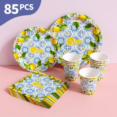 طقم أطباق وأكواب ومناديل ورقية من الخزف الأزرق والأبيض بتصميم الليمون، يخدم 20 ضيفًا. هذا الطقم من لوازم الحفلات الاستهلاكية (بما في ذلك الأطباق والمناديل والأكواب) مثالي لحفلات عيد الميلاد والزفاف والنزهات العائلية.