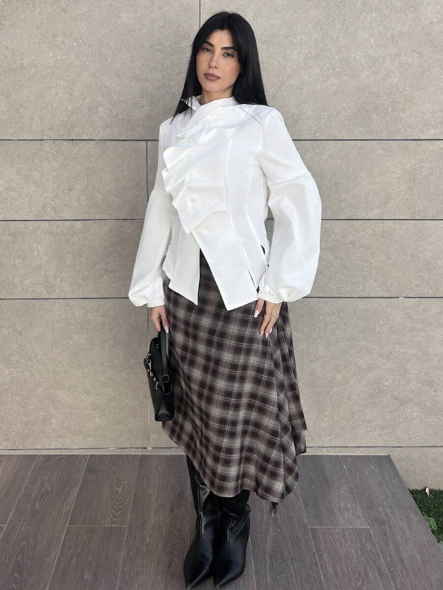Hitanina Blusa feminina minimalista de cor sólida com babados e mangas bufantes, lançamento da coleção outono/inverno 2025. Blusa com babados e mangas lanterna. Blusa branca elegante de manga comprida. - Branco - Ver 1