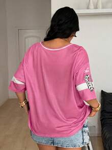 Coolane 女士加大码春夏街头风 Y2K 豹纹数字图案橄榄球球衣 V 领棕色球衣 T 恤 - 粉色 - 查看 2