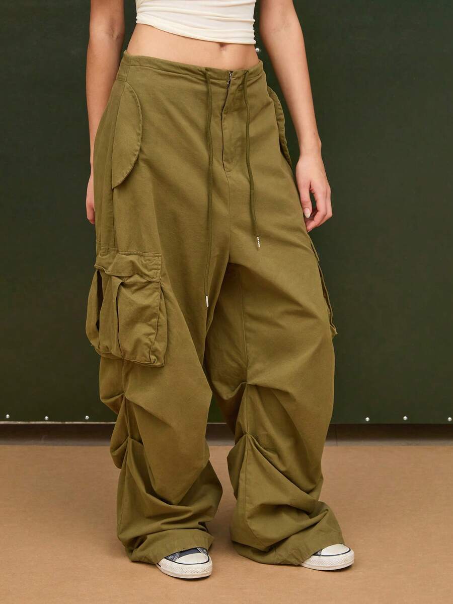 COUREZ Low Rise Parachute Cargo Trousers/ Y2K Summer Clothes For Women Summer Outfits For Women Green Trousers Khaki Trousers Festival Outfits Concert Outfits Spring Outfits For Women - Army Green - View 1