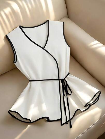 Franclia Elegant Sleeveless V-Neck Decorated Hem Detachable Strap Women's Tank Top, Versatile For Spring/Summer Commute And Vacation, White