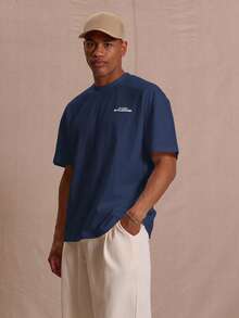 Áo thun in hình đồ họa cỡ lớn "Musero Studios" dành cho mùa xuân, hè, kỳ nghỉ lễ Phục sinh. - Màu xanh hải quân - Xem 3