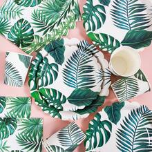 白色底叶图案一次性餐盘、餐巾纸和杯子套装，可供20位客人使用。这款一次性派对用品套装（包括餐盘、餐巾纸和杯子）非常适合生日派对、婚礼和家庭野餐。 - 查看 3