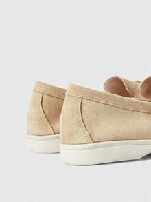 Giày bệt nữ mũi tròn, khâu tay, đa năng, kiểu dáng thời trang hàng ngày, chất liệu da lộn, miệng sâu, có mặt dây chuyền, thích hợp đi làm. - Màu nâu nhạt - Xem 4