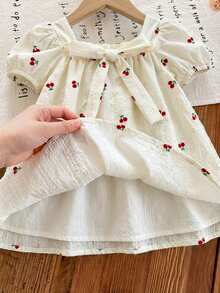 SHEIN Babygirl Cute Green Plaid Short Sleeve Bow Loose Dress, Summer Vacation Cherry Baby Dress Baby Picnic Dress Muslin Baby Girl Clothes Cherry Baby Clothes Cherry Outfits 3 6 Months - Multicolor - View 6